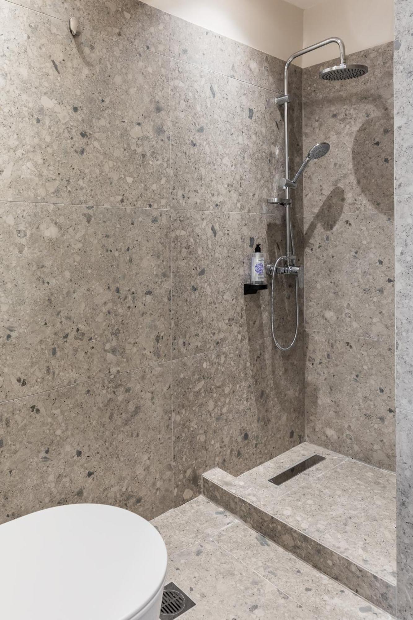 Amber Studios & Suites By Halu! Солун Екстериор снимка