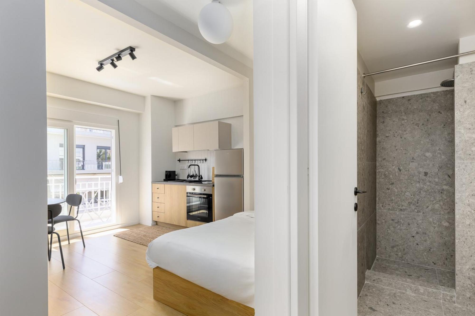 Amber Studios & Suites By Halu! Солун Екстериор снимка