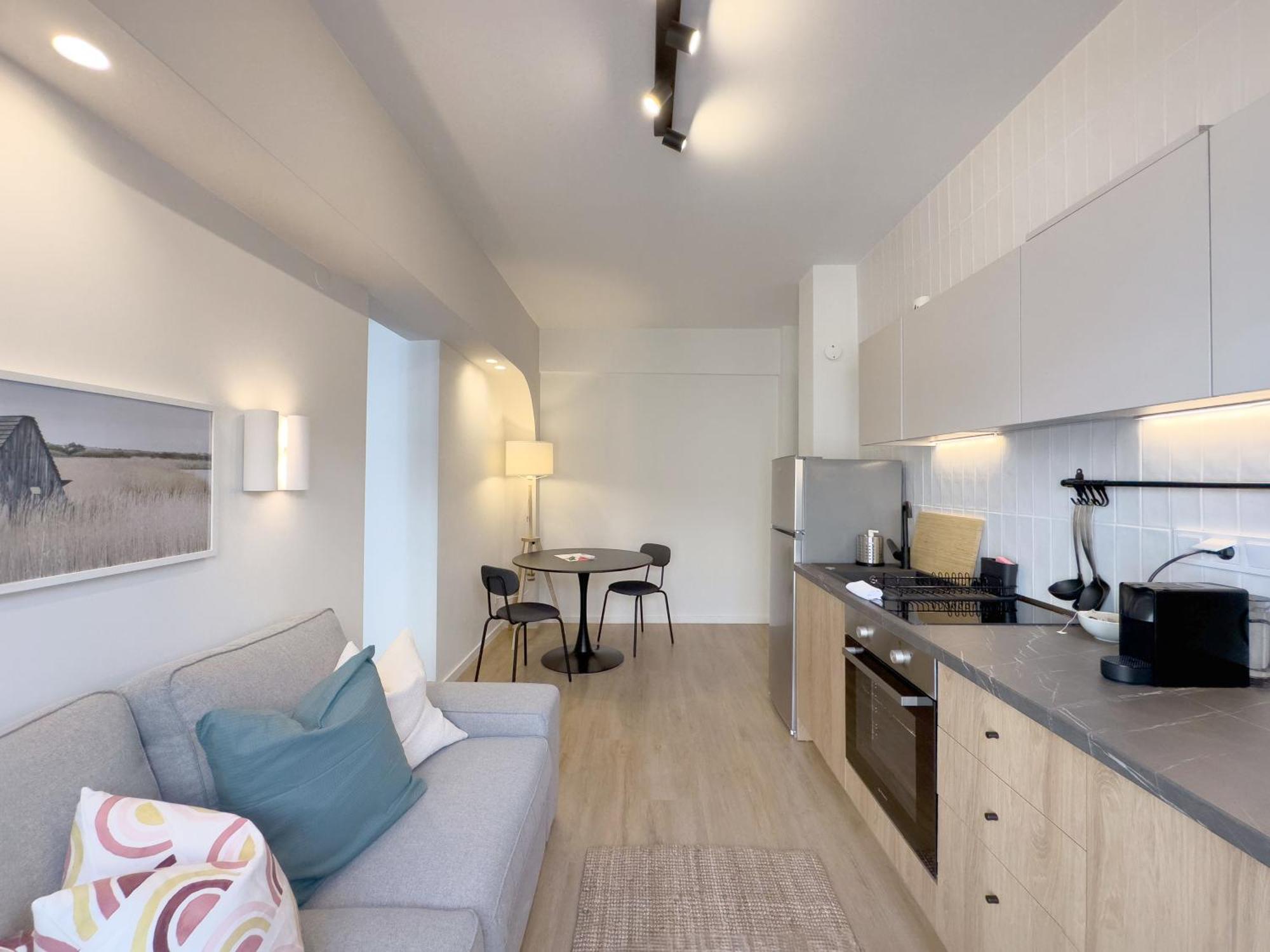 Amber Studios & Suites By Halu! Солун Екстериор снимка